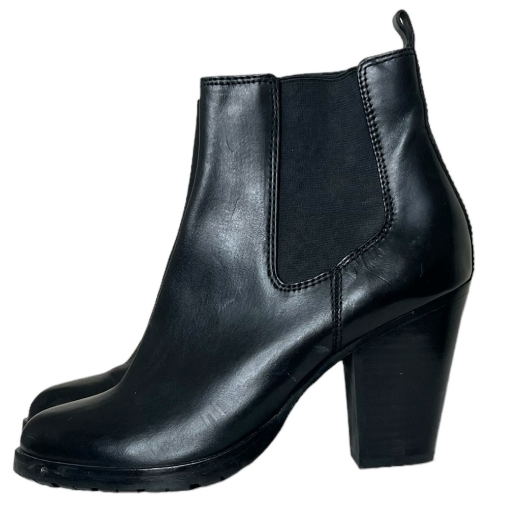 Frye Tate Chelsea black heeled boots size 7.5